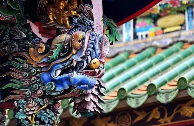 潮州嵌瓷,,屋頂生花